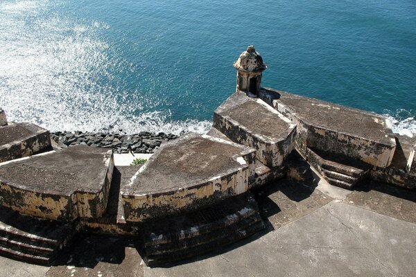 Forti fortificazioni nel forte vicino all acqua