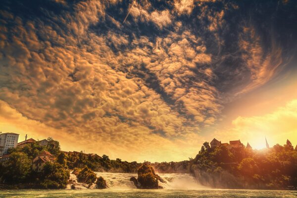 Atemberaubende Natur: Himmel, Meer, Wolken