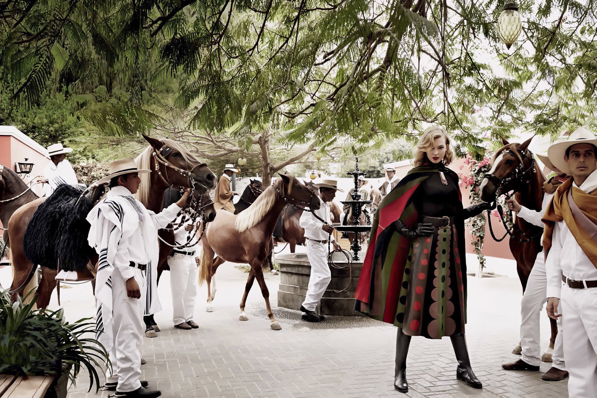 karlie kloss mexico horse vogue