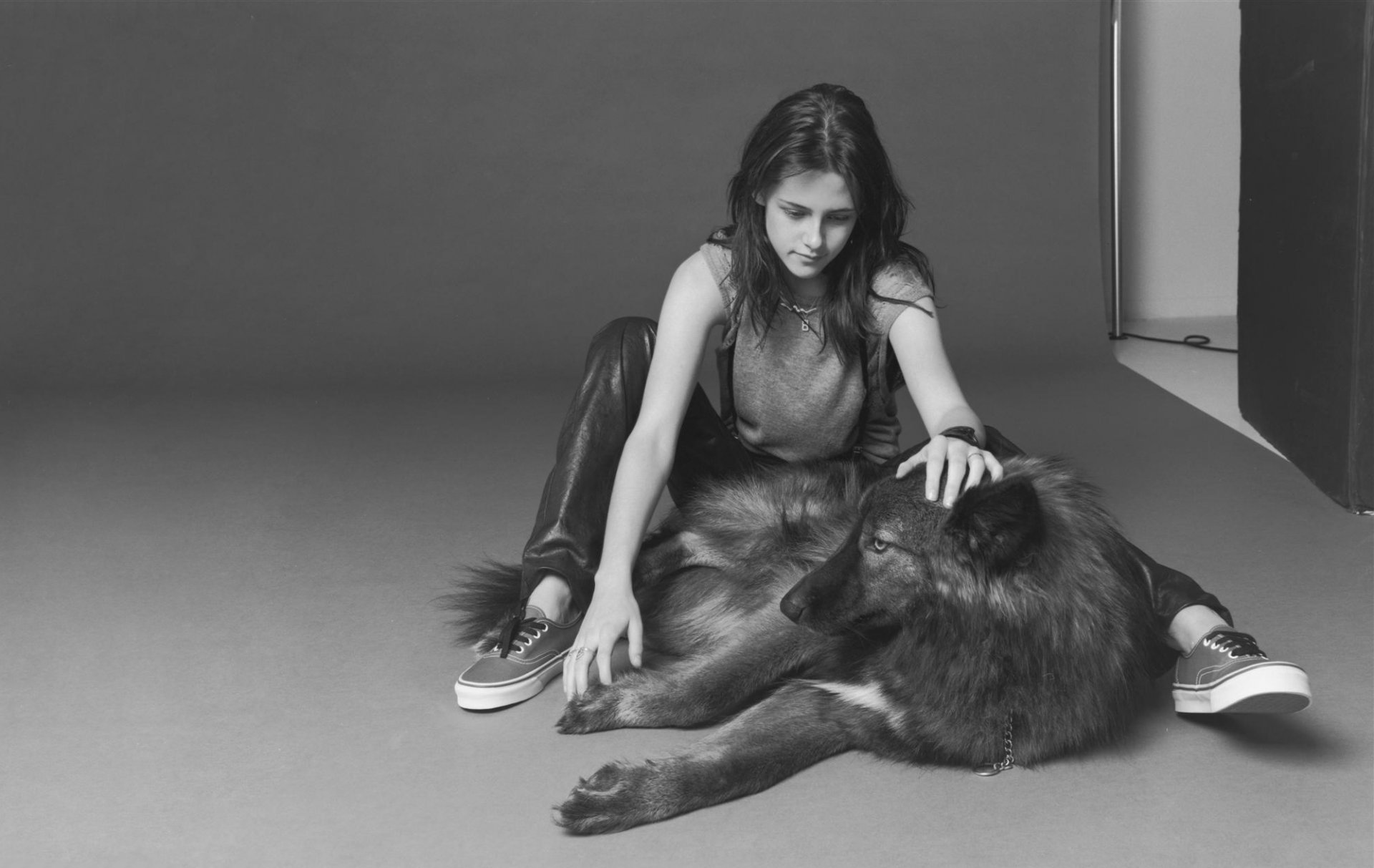 kristen stewart girl dog or wolf black and white