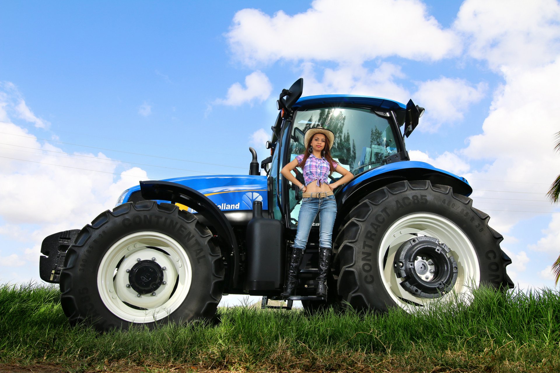 dziewczyna traktor rolnik dżinsy