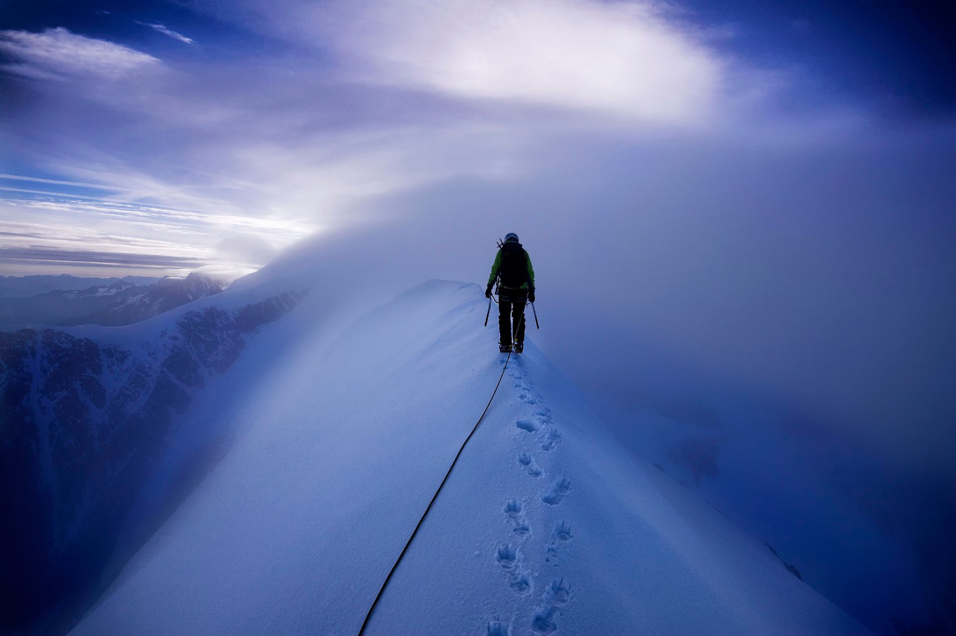 mont blanc escalador montañas nieve escalada