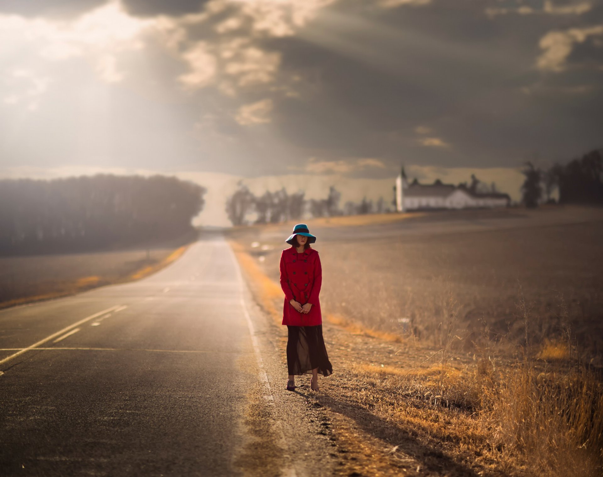 automne route fille manteau chapeau attente