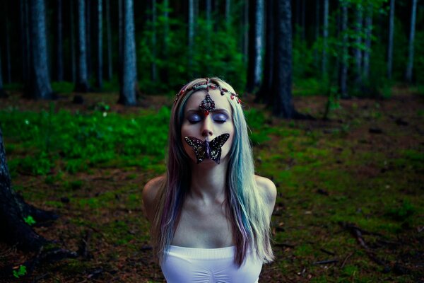 Photo Sacrifice of a girl in the forest