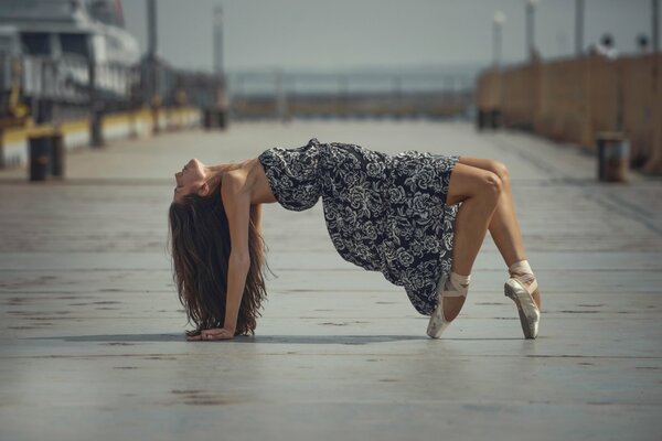 Dance of a ballerina in a beautiful pointe dress