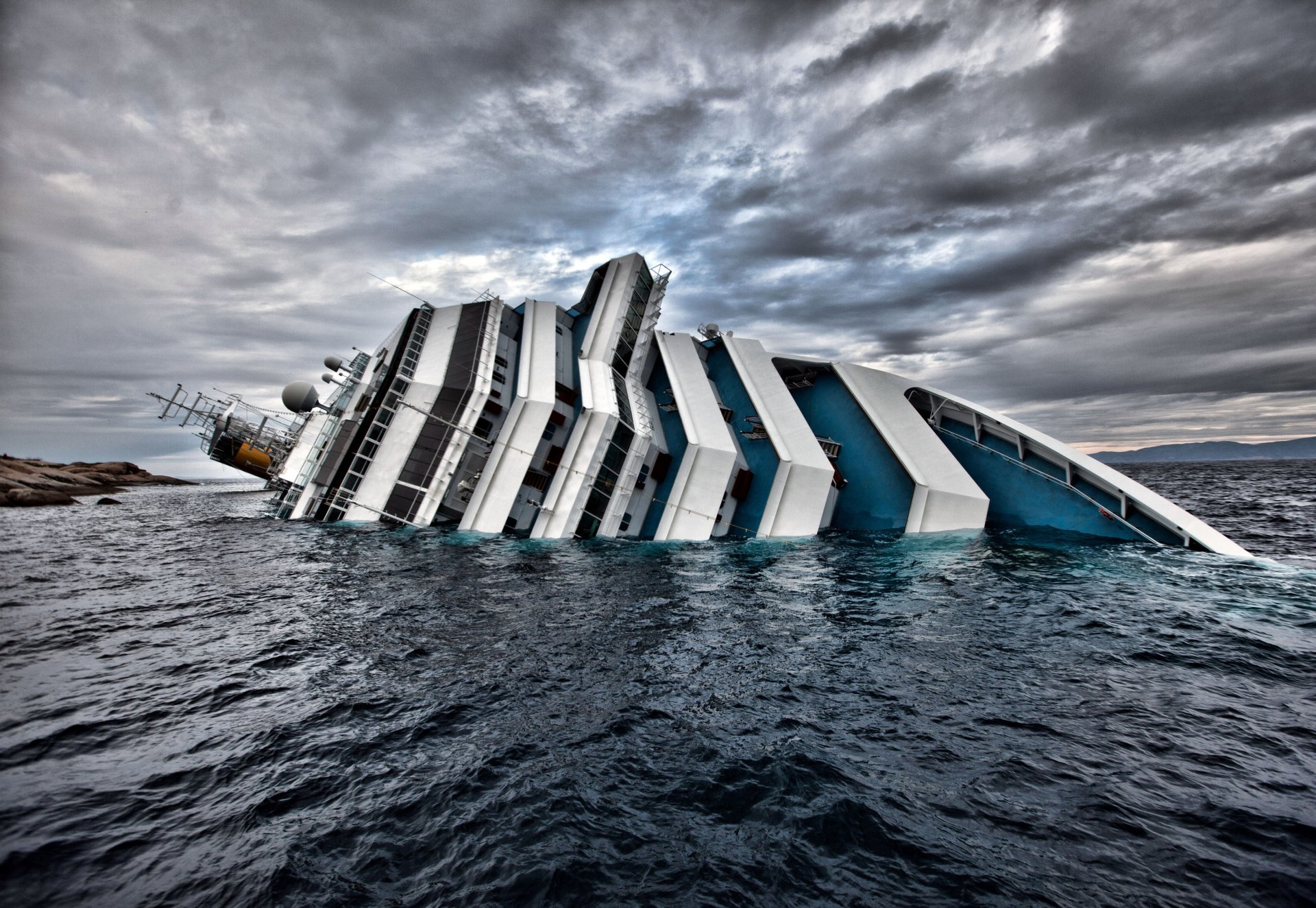 barco costa concordia naufragio italia titanic fondos de pantalla