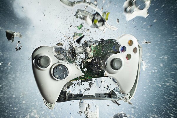 El joystick de xbox explotó de la carga