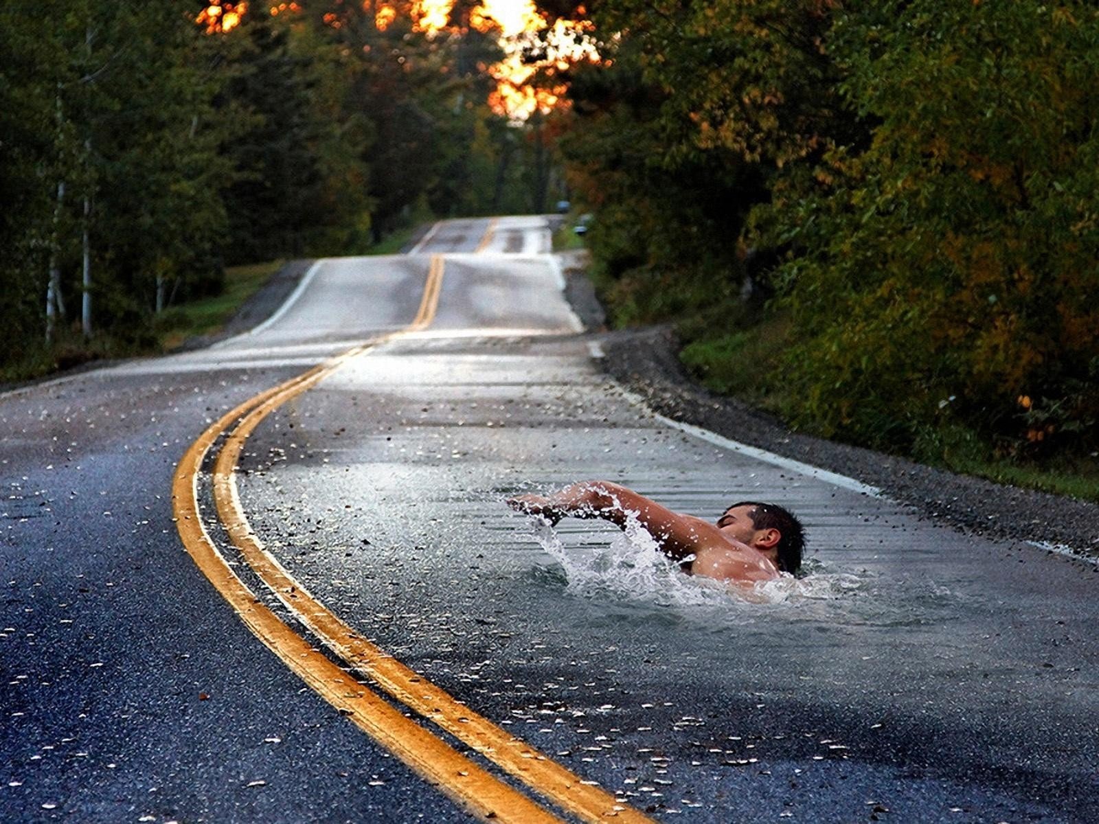 schwimmer straße asphalt