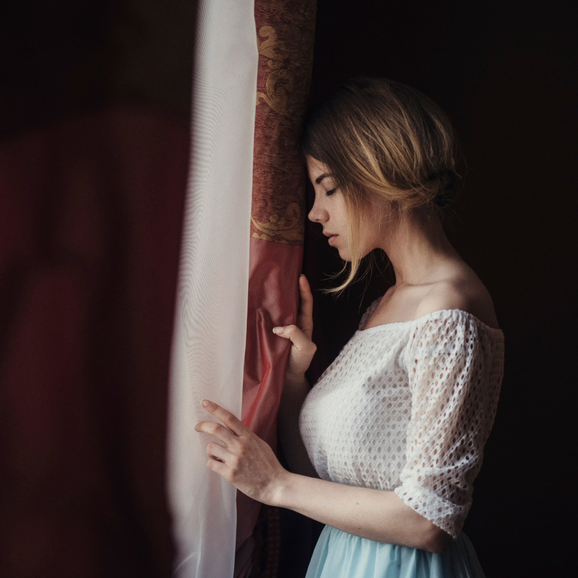 kristina arefyeva sadness loneliness maxim guselnikov