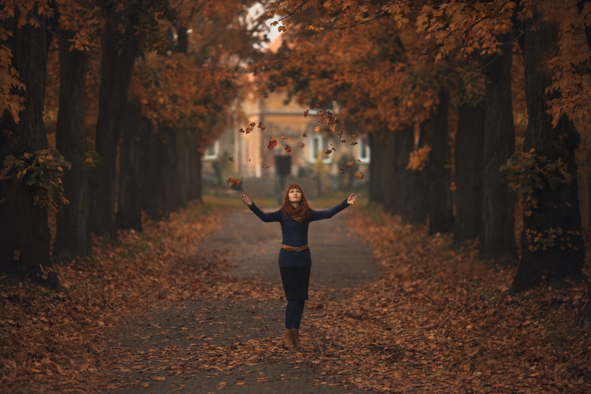light moving girl alley leave