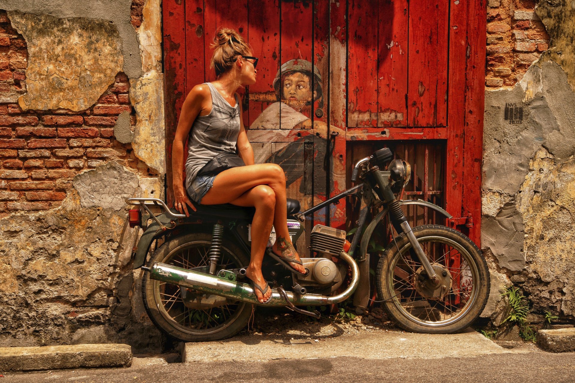 ciudad motocicleta chica puerta dibujo arte
