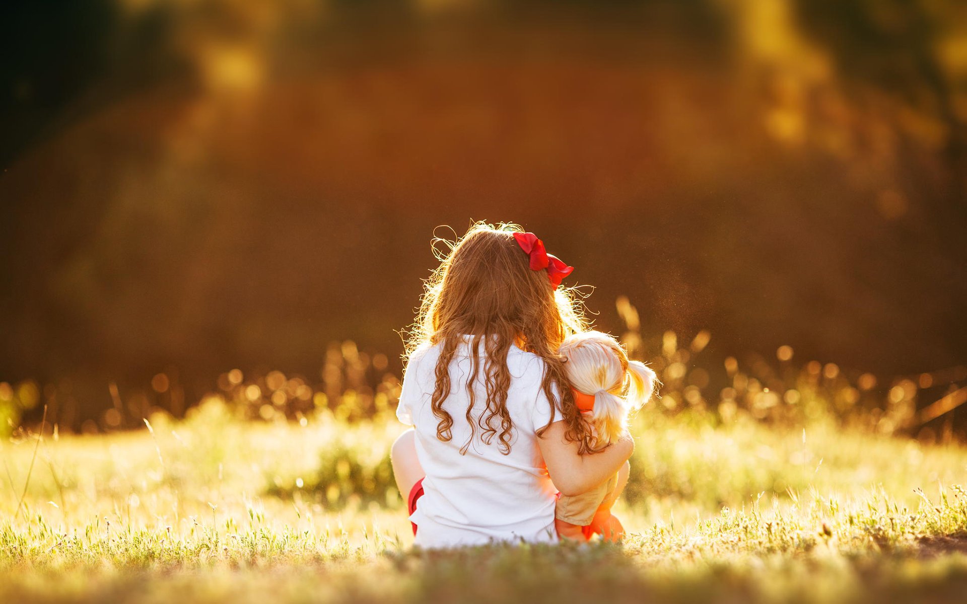 girl photo child love sun girl situation happiness life summer light moment doll back successfully bright with a bow childhood
