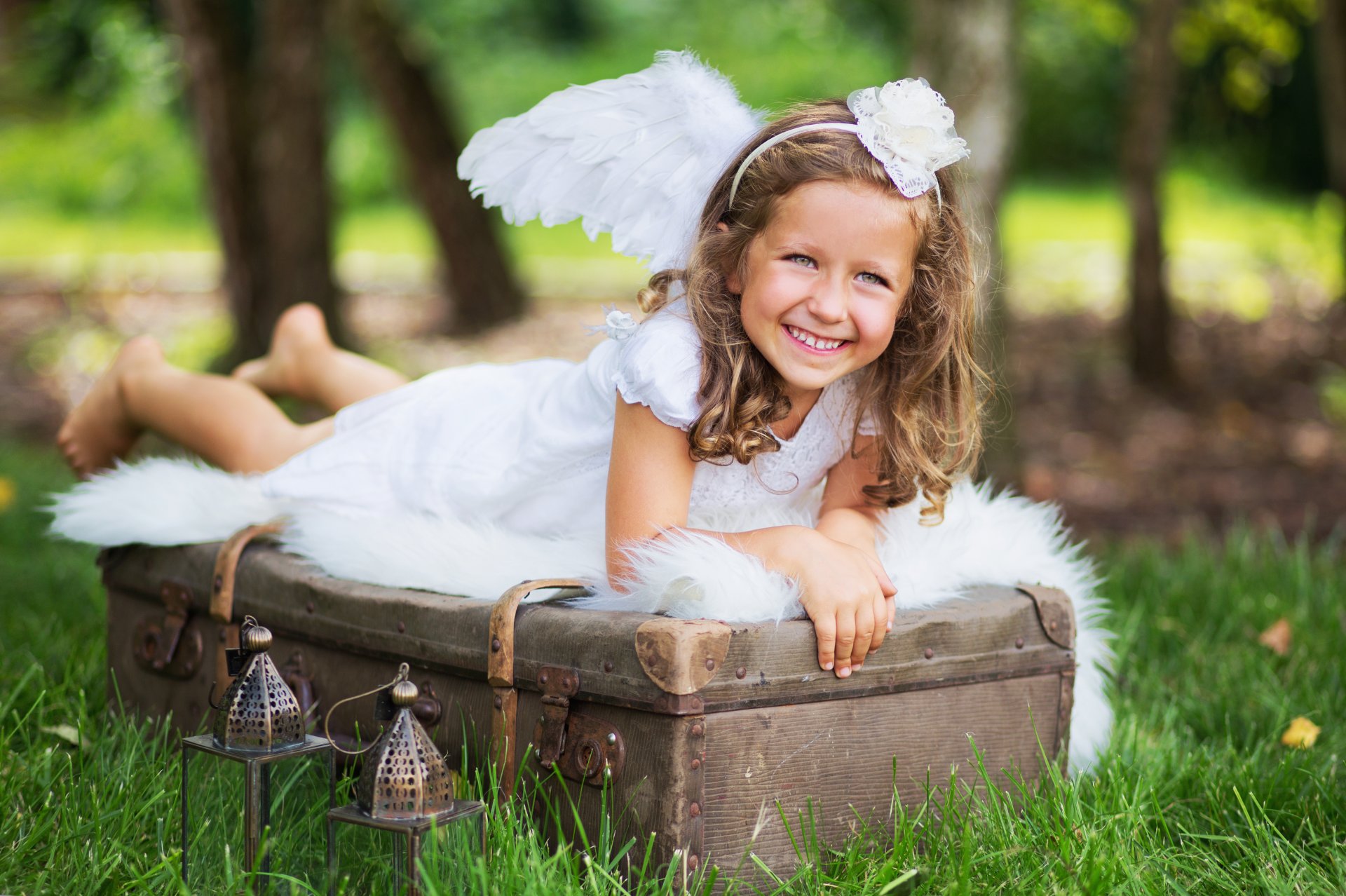 girl bag flashlights happiness gra