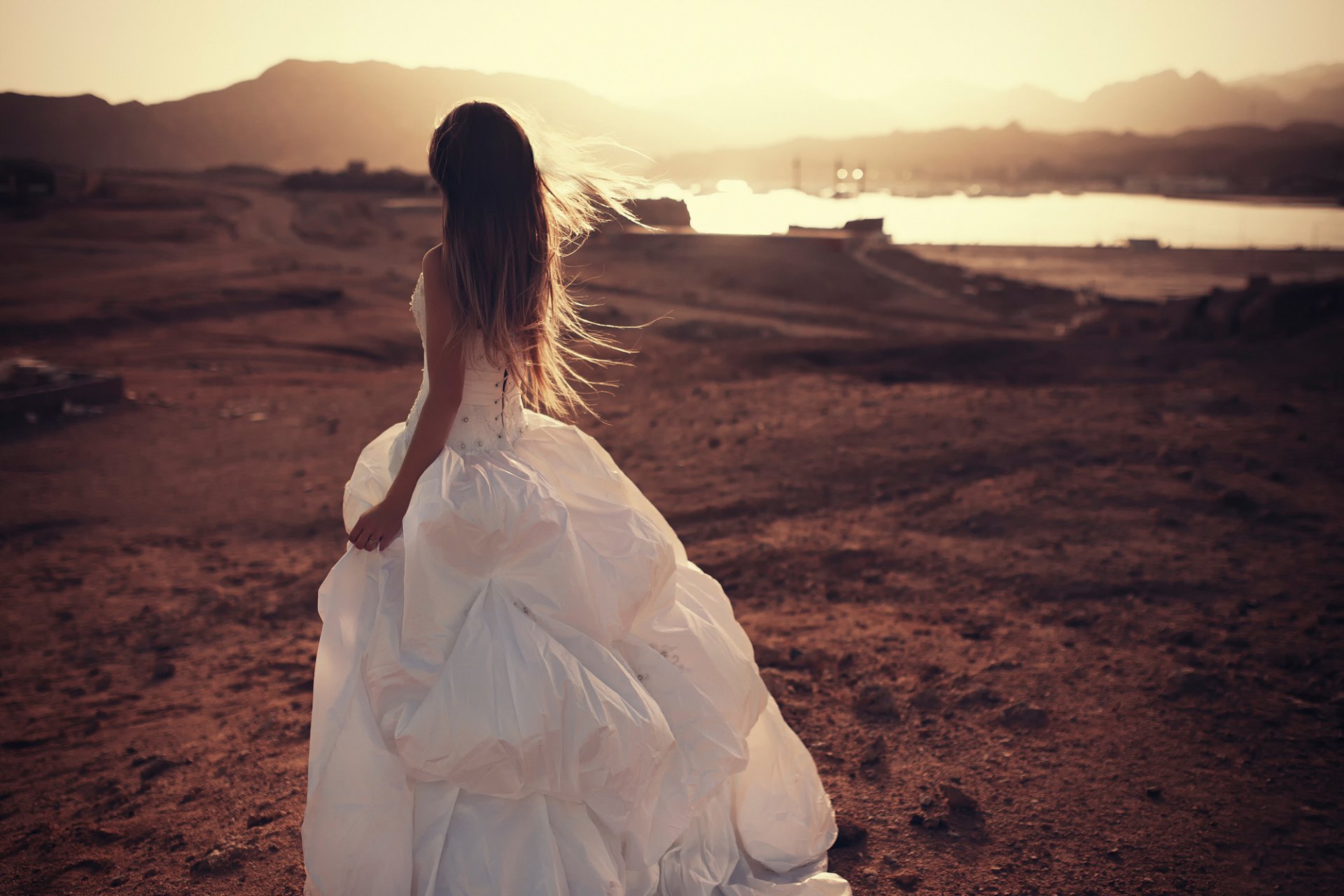 la jeune fille macha la mariée robe de mariée ivan pois
