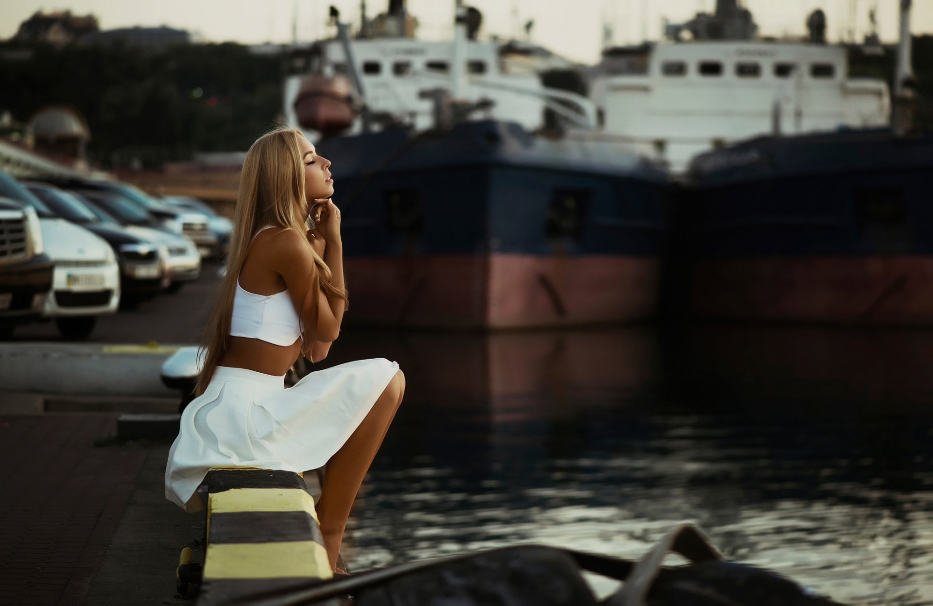 ksenia dziewczyna molo odessa naturalne światło