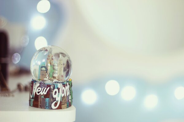 Souvenir di New York. globo di neve di vetro