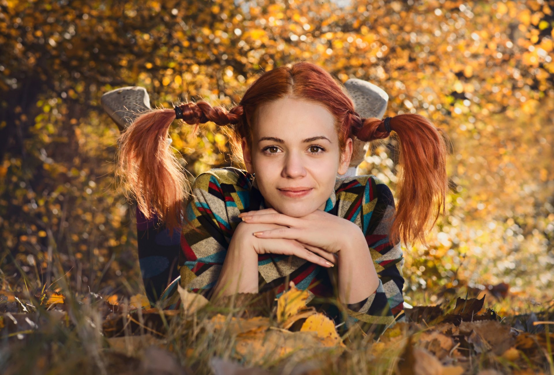 tresses portrait automne sourire jeune fille