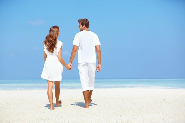 Romantic lovers vacation at the sea