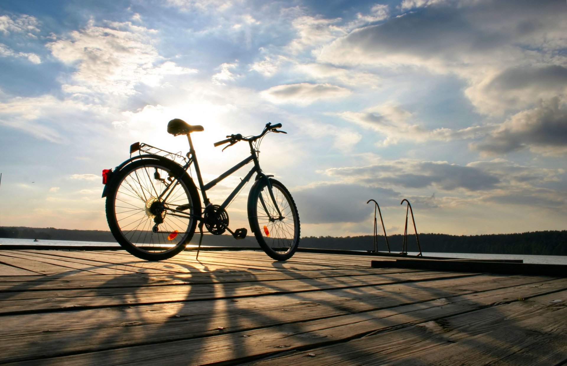 estados de ánimo bicicleta rueda mar agua cielo árboles follaje sol nubes deportes fondo papel pintado pantalla ancha pantalla completa pantalla ancha pantalla ancha