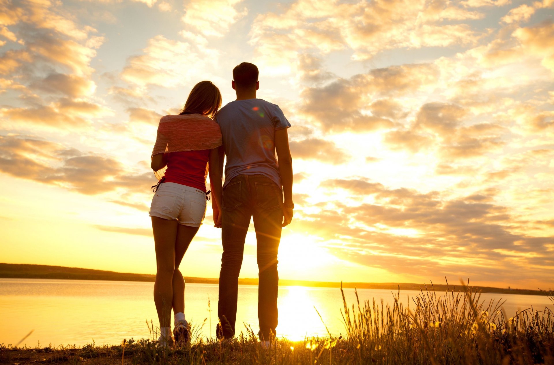 mood girl guy a woman men shorts sports the pair couple love sunset romance sun sky plant background wallpaper widescreen full screen hd wallpapers fullscreen