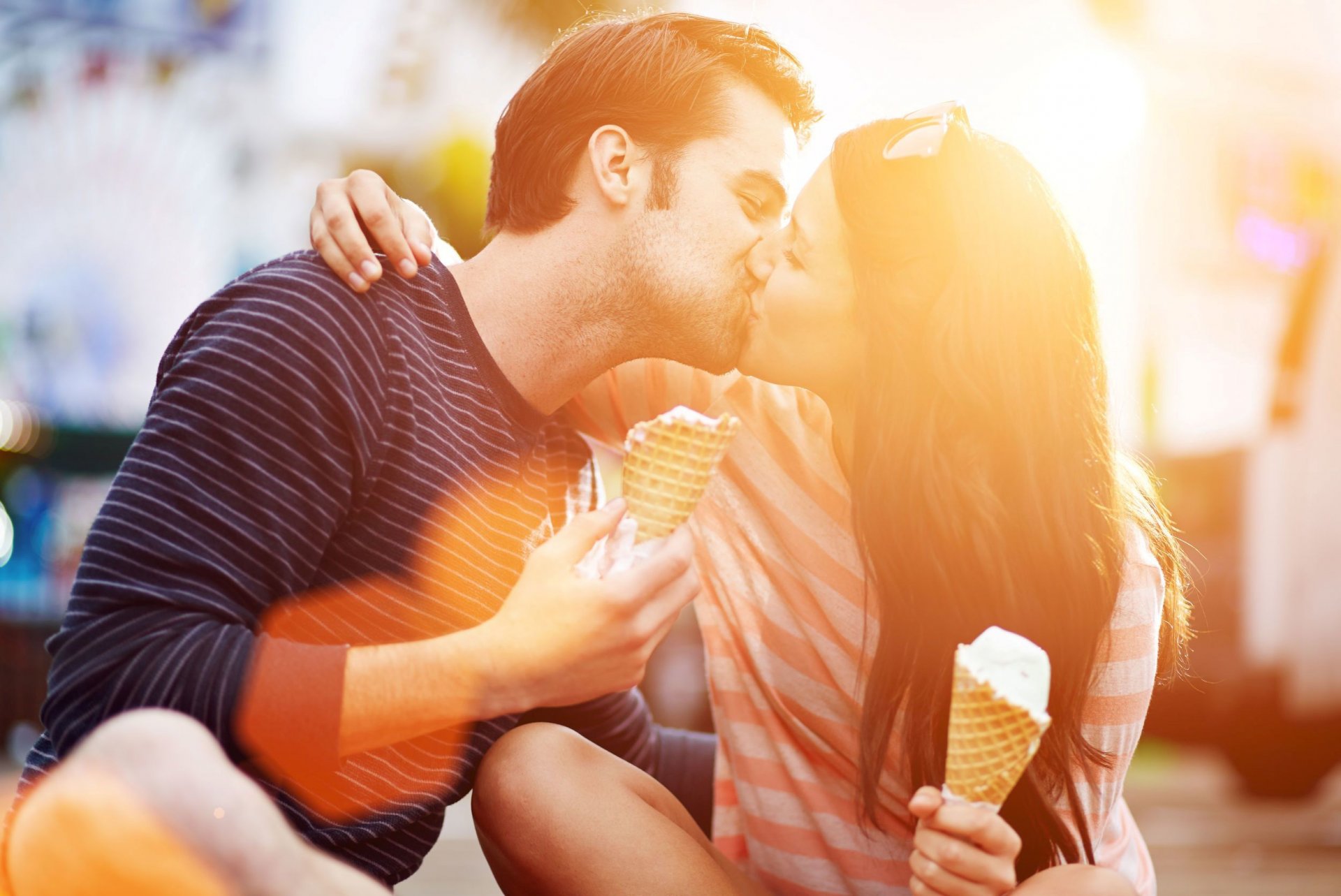 moods girl guy man woman couple couple lovers kiss ice cream treat sweet glasses horn. sun smiles happiness background wallpaper widescreen fullscreen widescreen widescreen