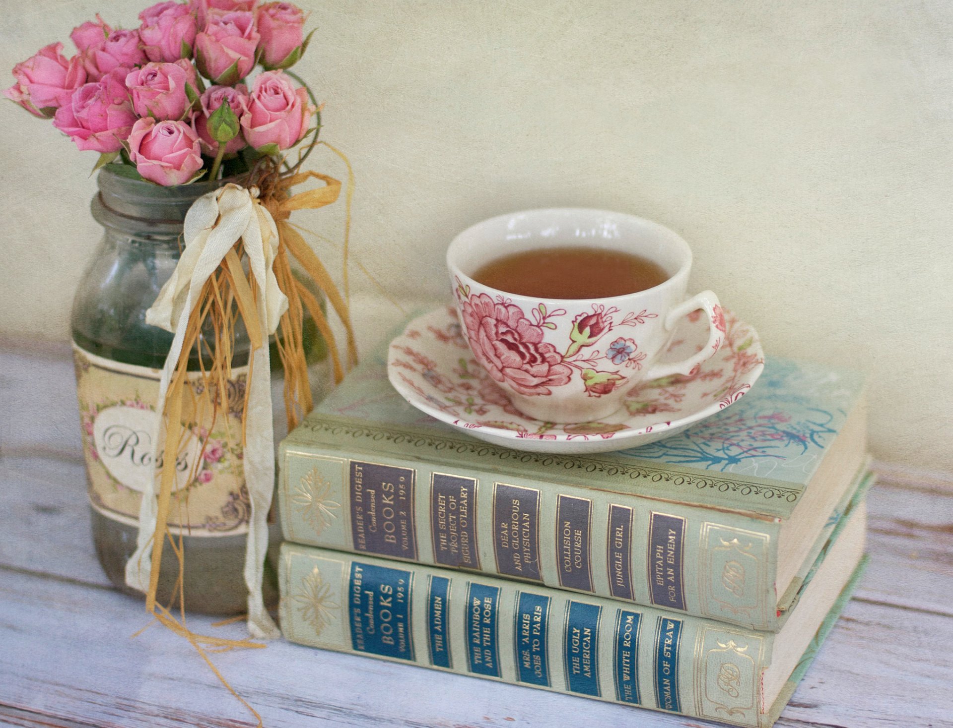 tasse tee glas blumen rosa rosen bücher