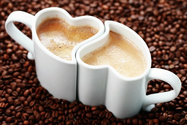 Tazas de café en forma de corazón