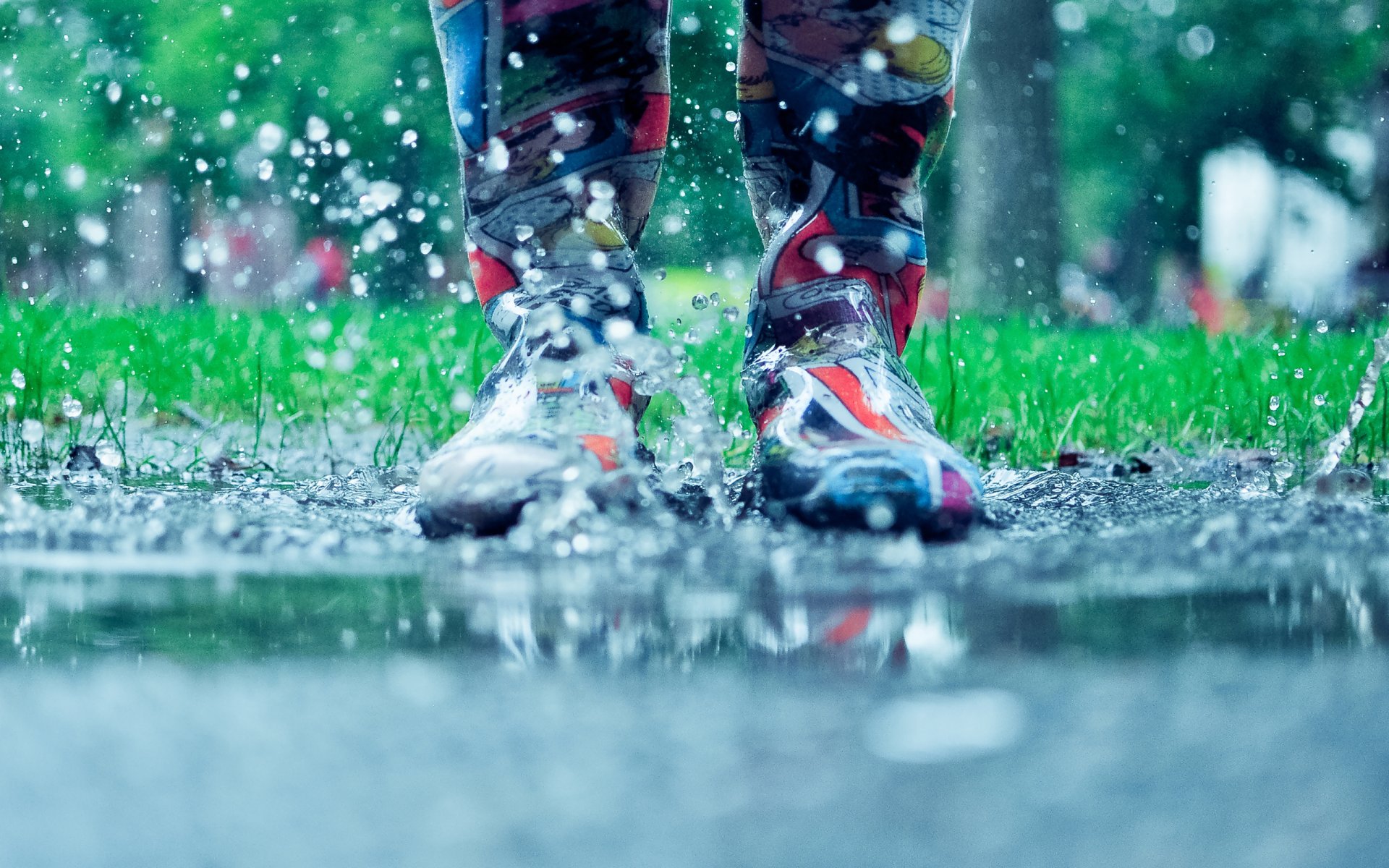 gummistiefel pfütze spritzer