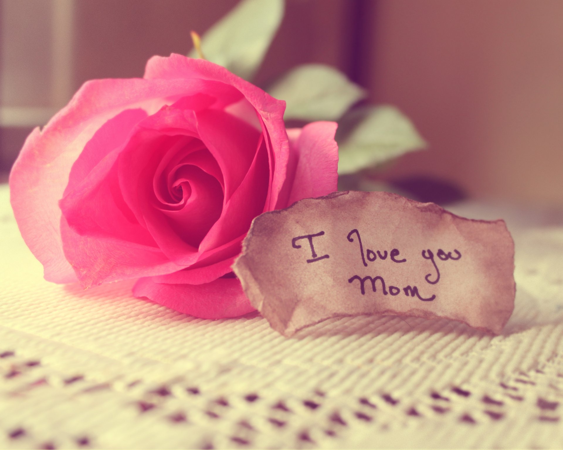 rose tablecloth note words love mother