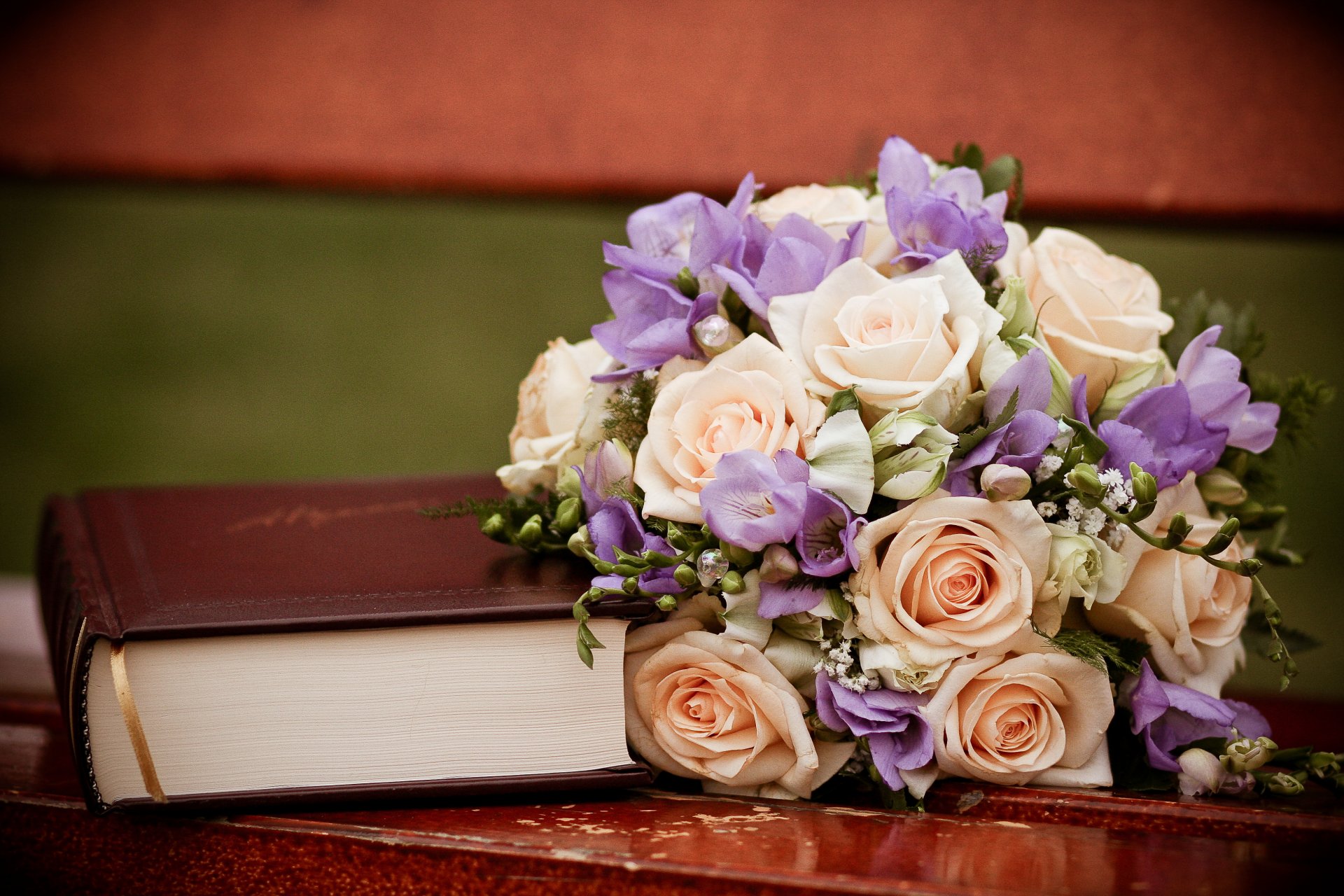 buch blumen hochzeit