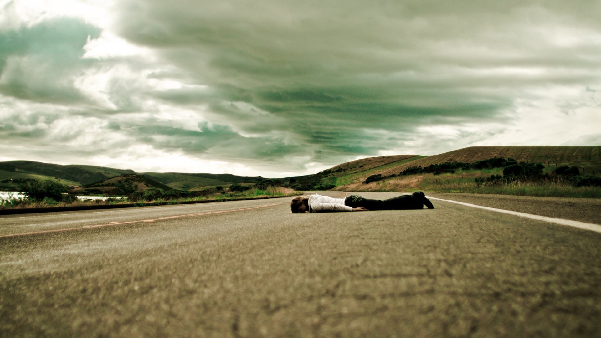 umore situazione situazioni ragazza ragazze strada strade cielo modo modi tristezza solitudine tristezza pericolo