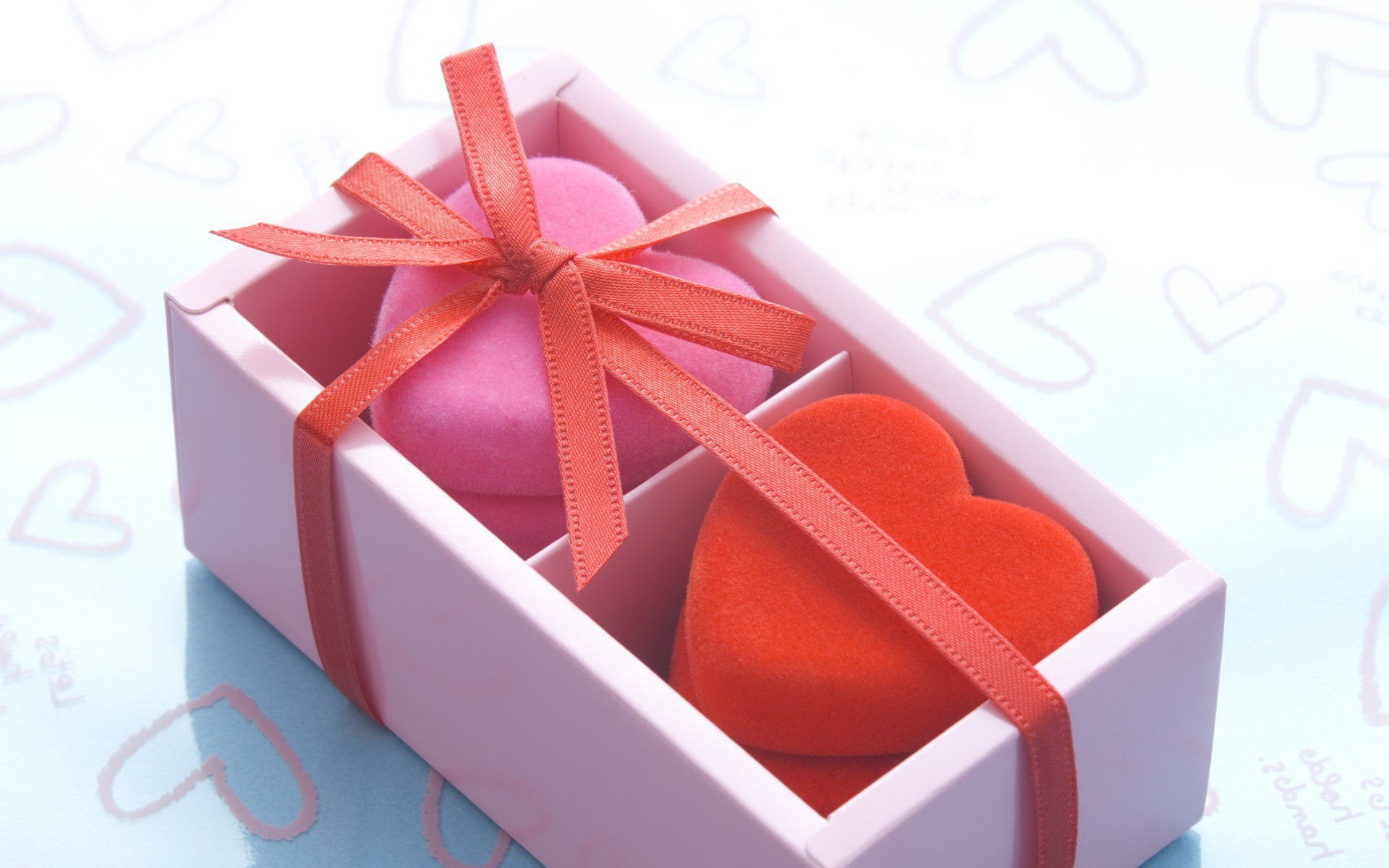 present mood box ribbon heart