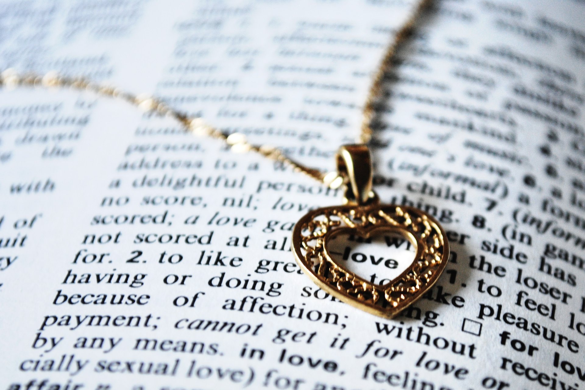 pendant heart book word string love