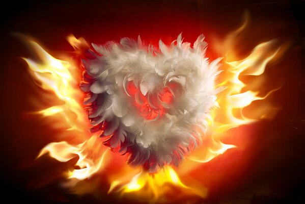 Огненное пламенное сердце