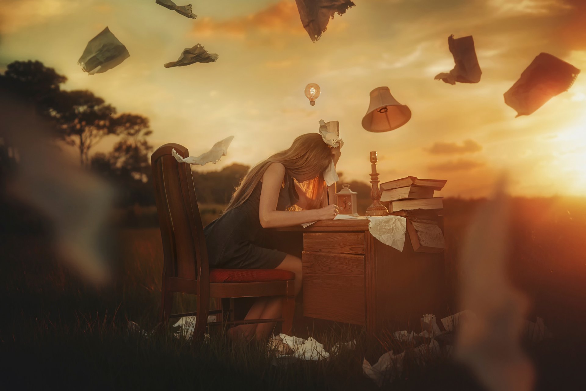 tj drysdale ragazza scrivania carta fantasia