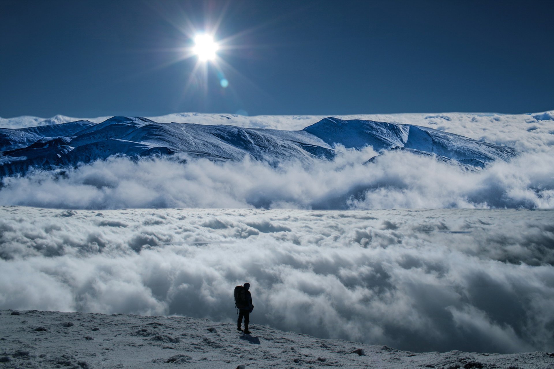 montagnes sommets altitude homme