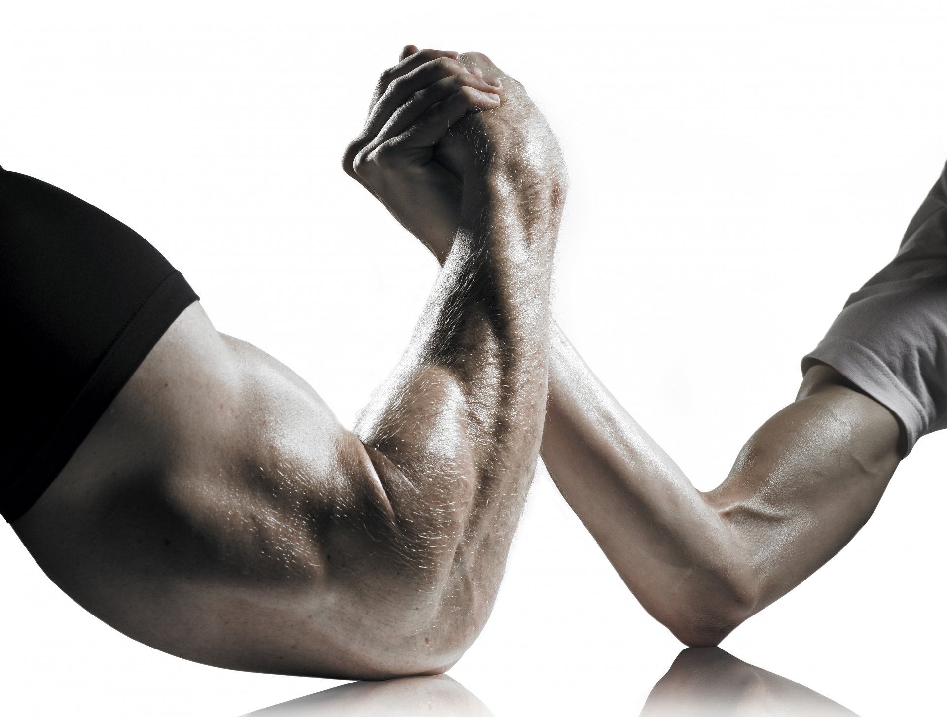 les muscles la puissance des armes des biceps