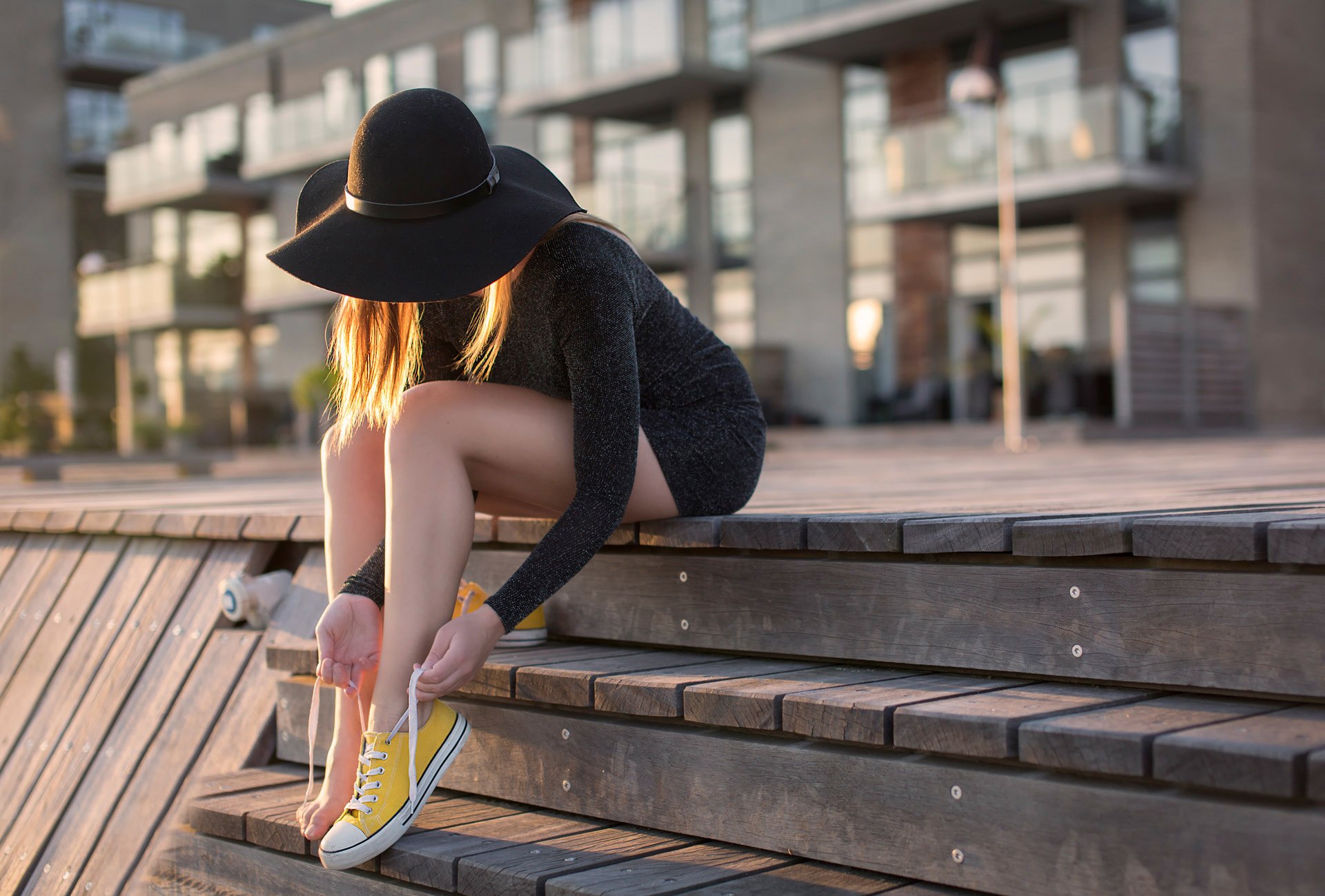 yellow shoes girl shoes laces feet hat a step town anders hansen