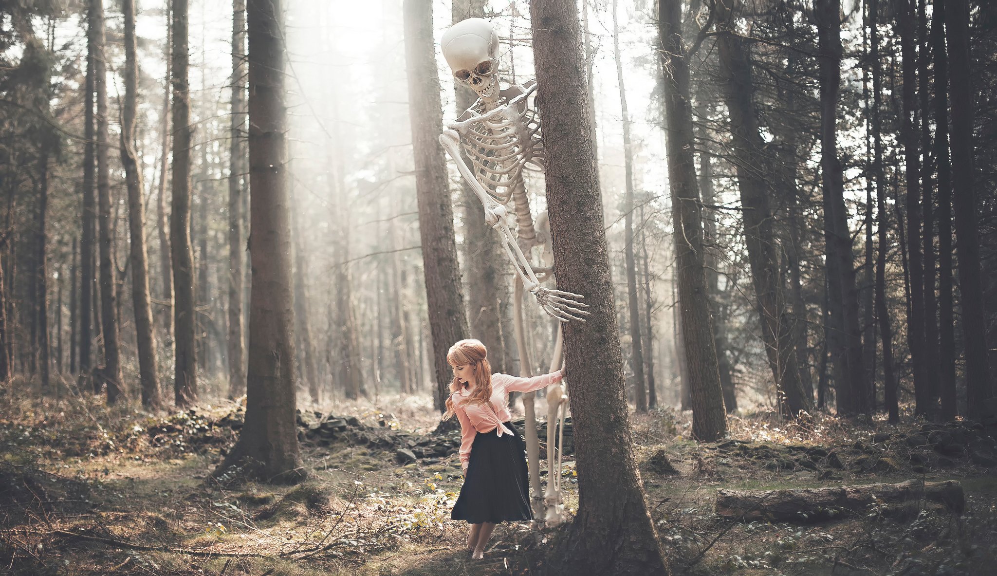 victoria cadisch la jeune fille la forêt le crâne le squelette