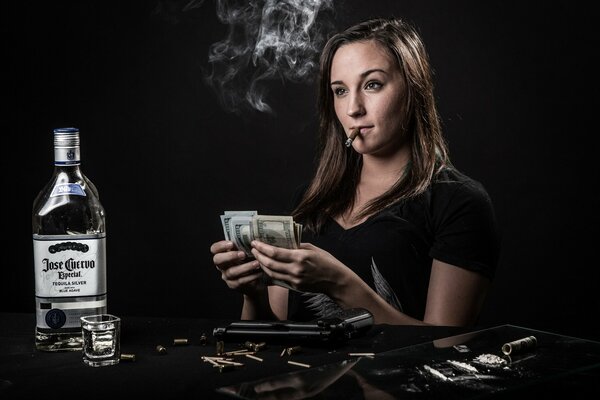 A dangerous girl counts money and smokes a cigar