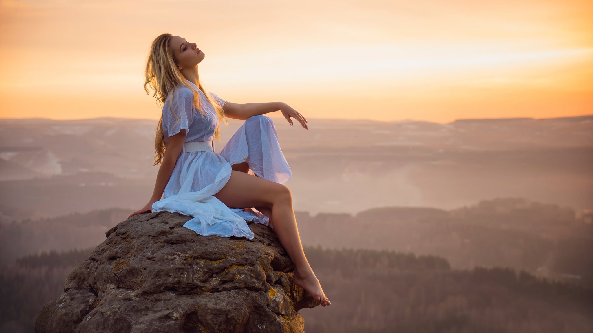 erotico ragazza gambe tramonto pietra altezza distanza paesaggio vista