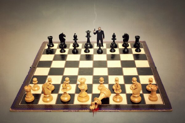 Pièces d échecs sur le plateau, tirer sur la pièce d échecs