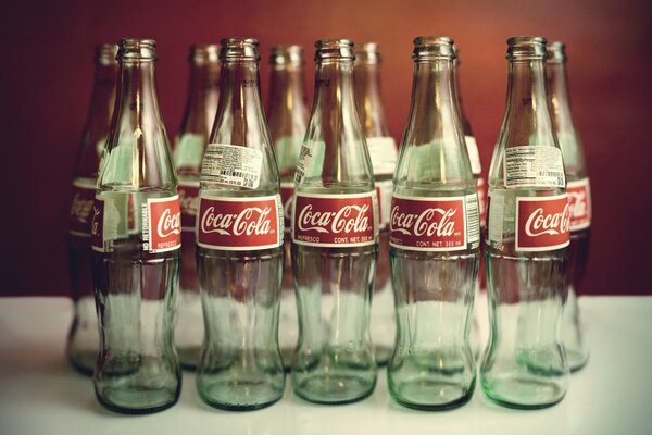 Botellas de vidrio retro vacías de Coca cola