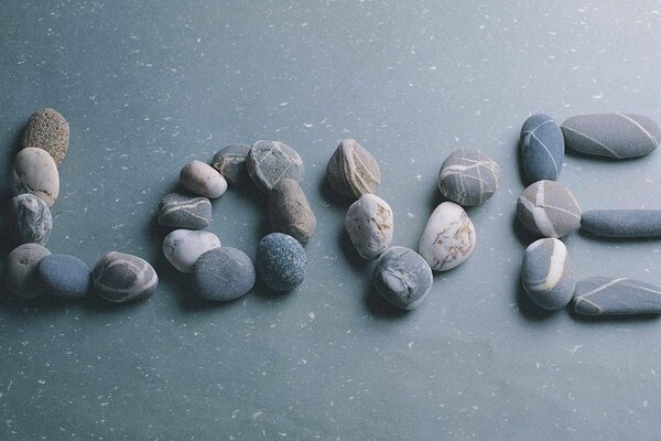 Incluso de la piedra se obtiene el amor