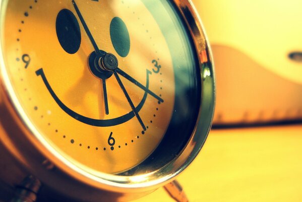 Let a cheerful alarm clock wake you up in the morning
