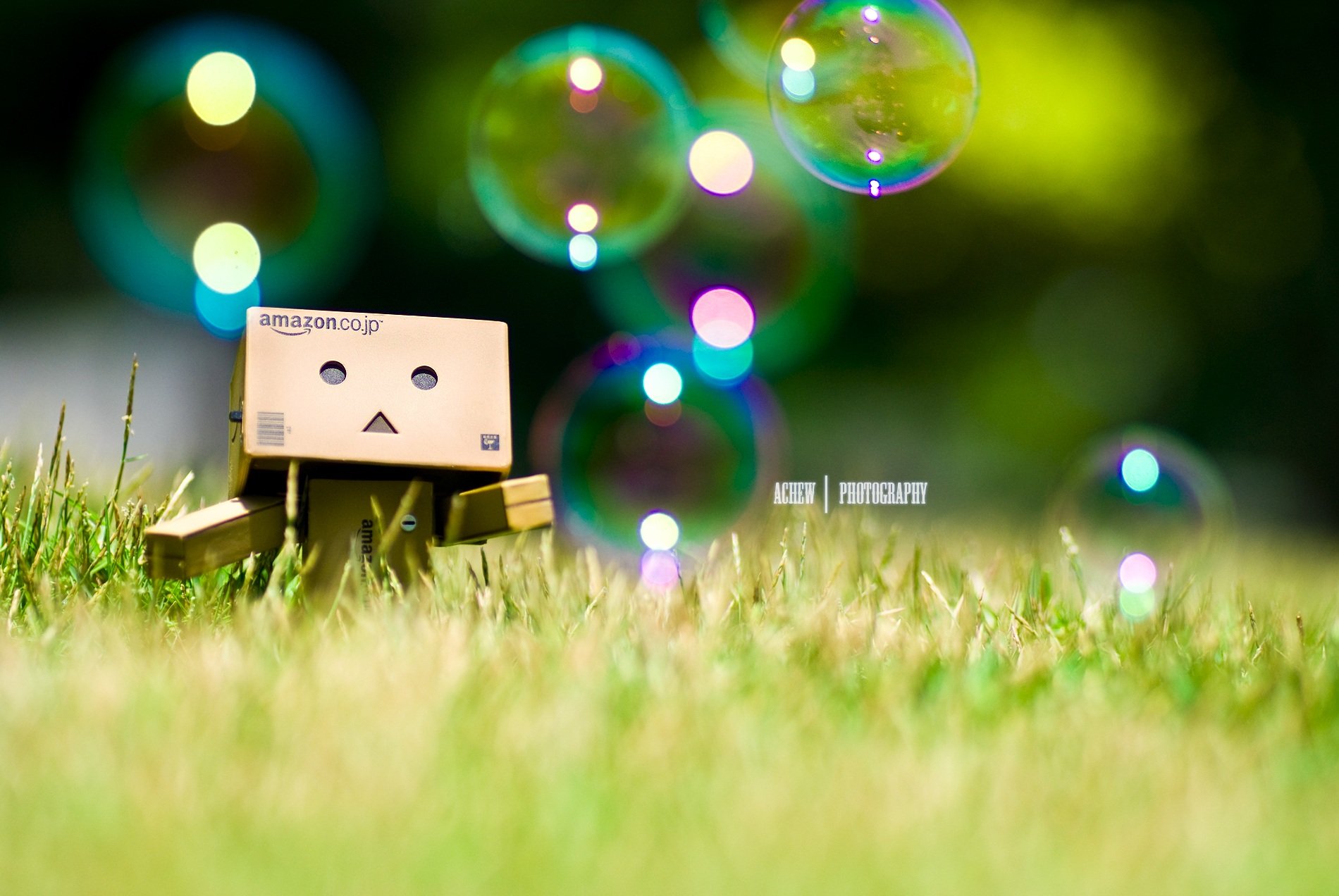 danboard danbo boîte robot jouet herbe bulles