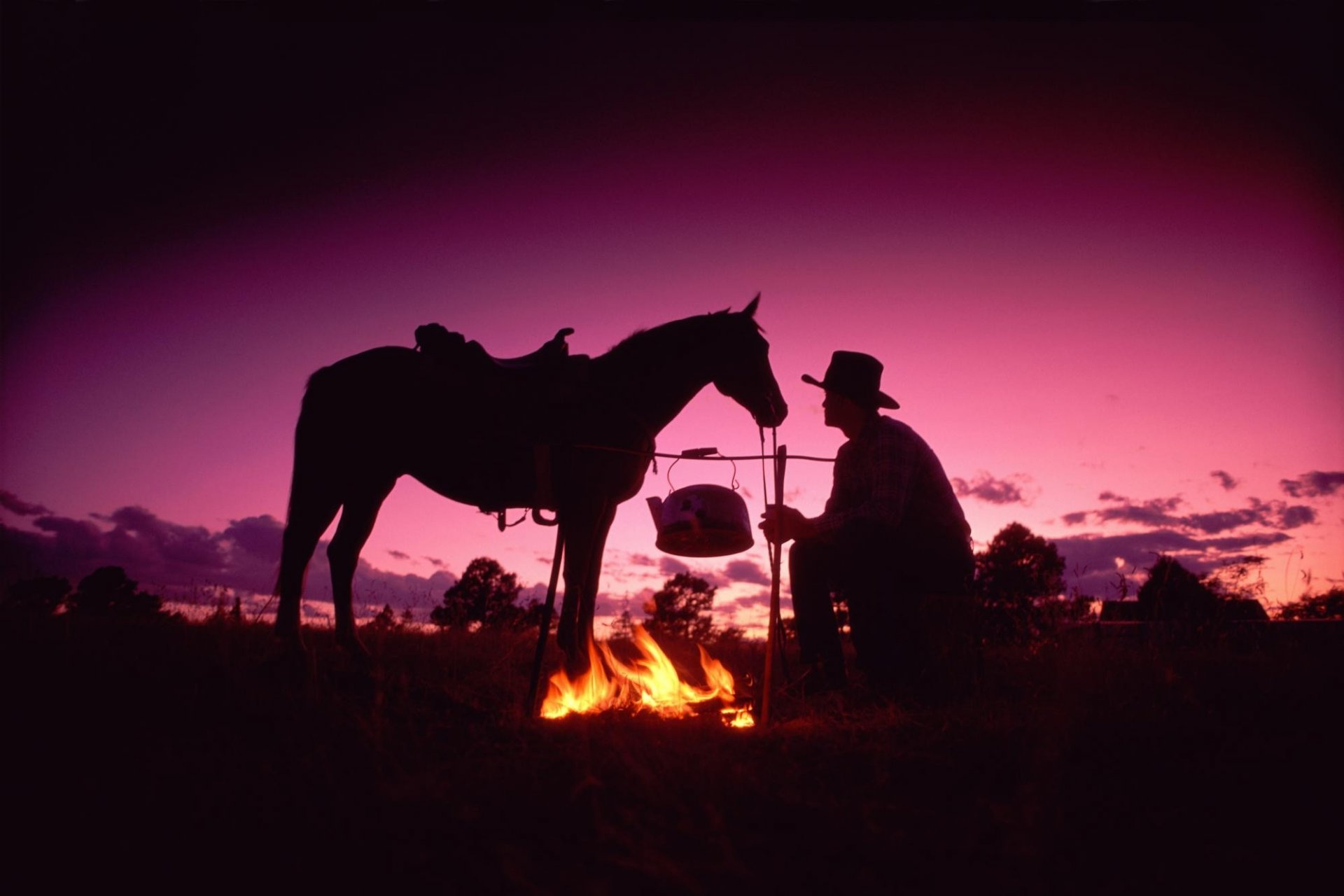 abend lagerfeuer cowboy