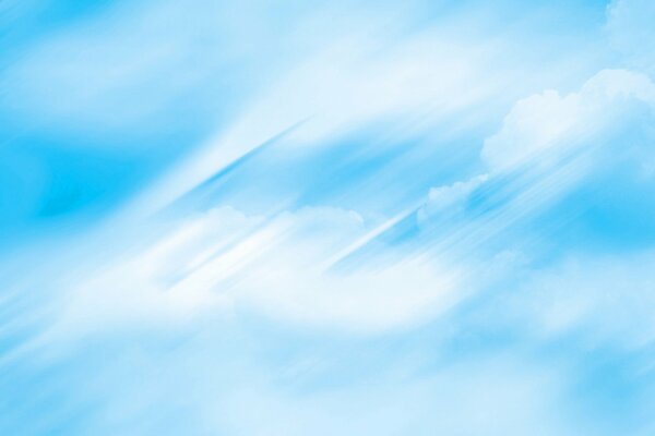Нежно голубой фон с белыми облаками