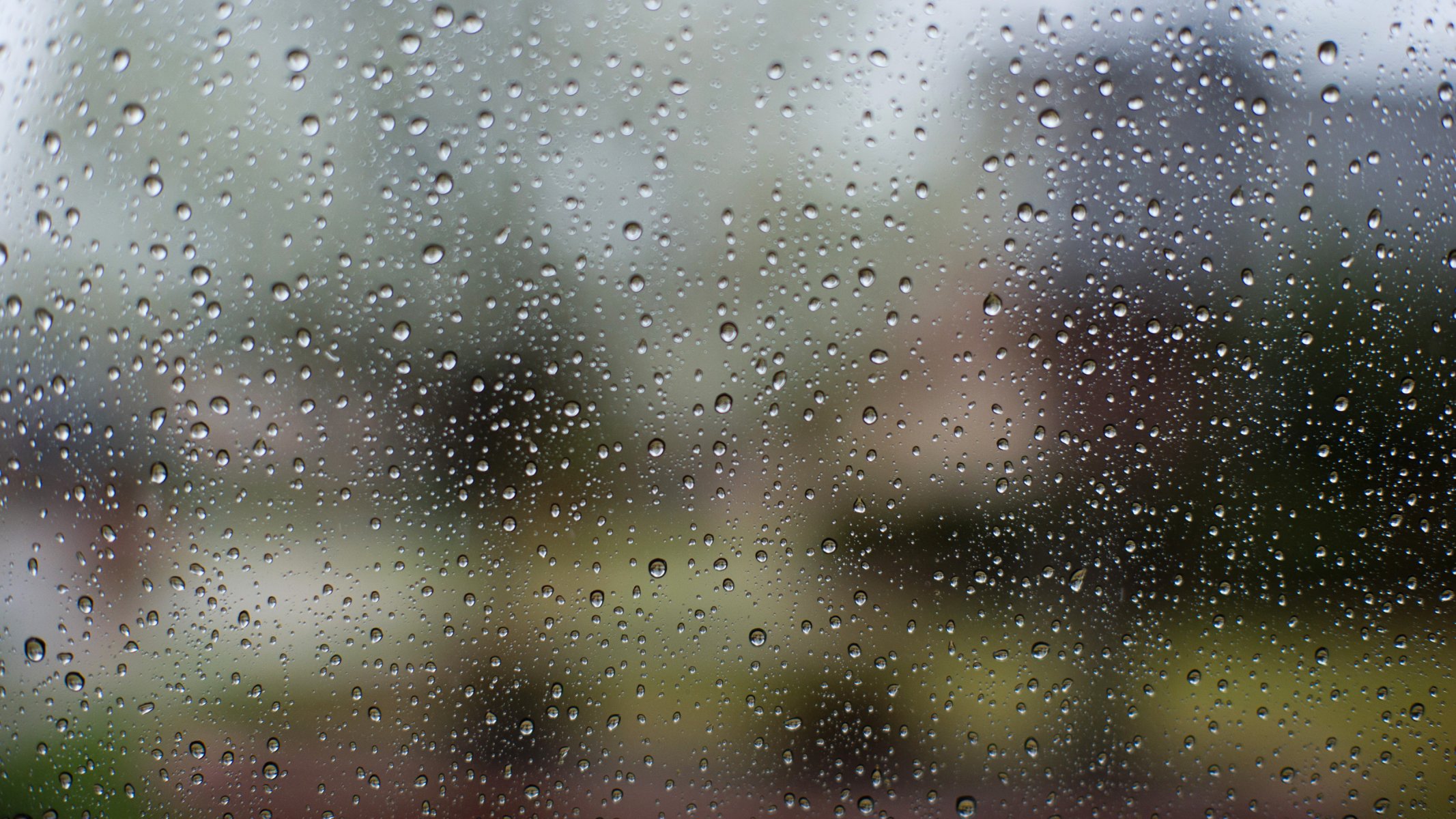 tropfen regen glas makro