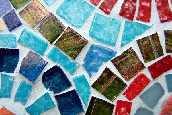 Multicolored square shaped stones